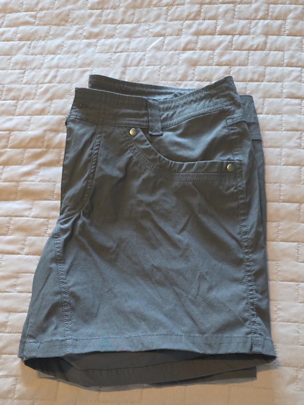 Women’s Casual Athletic Stretch Shorts - Gray